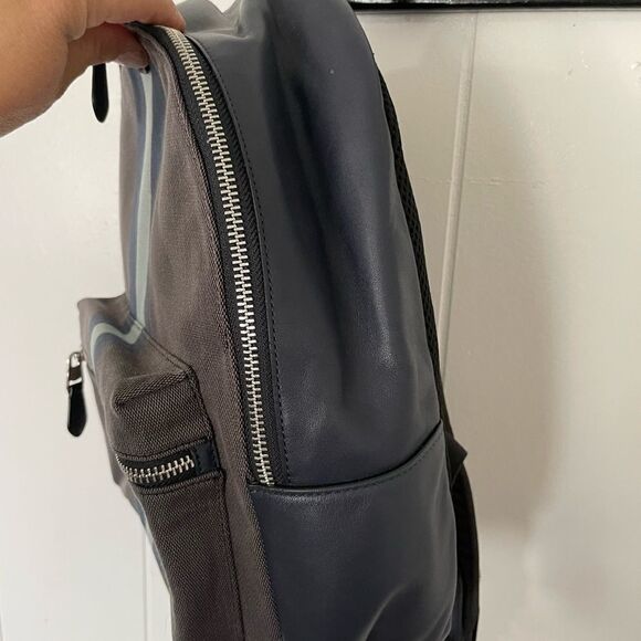 Coach blue grey striped zippered backpack - Picture 3 of 8